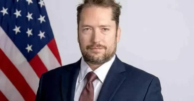 Itamaraty confirma revogação de visto de assessor de Trump