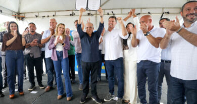 Governador Ibaneis Rocha assina termo que destina área em Brazlândia para construção de moradias sociais