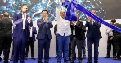 Governador Ibaneis Rocha reforça avanço dos carros elétricos em Brasília e destaca arrecadação ecológica